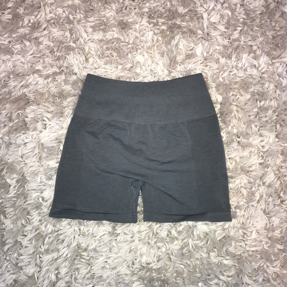 Alphalete amplify shorts